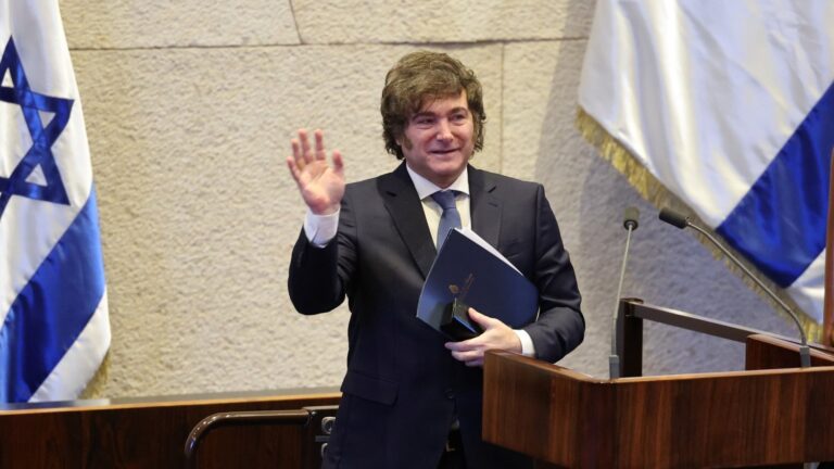 Milei disertó en el Parlamento de Israel y confirmó que en 2026 mudará la Embajada a Jerusalén