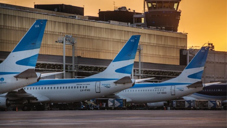 El caos aéreo es inminente: fracasó la reunión y peligran las vacaciones de invierno