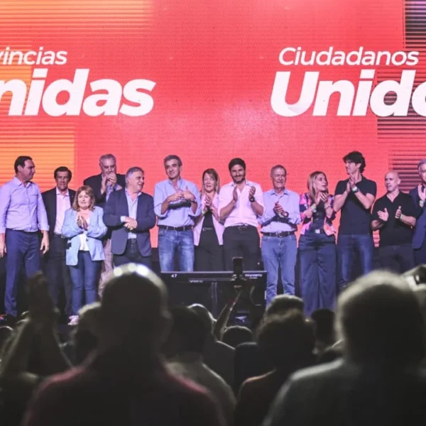 Los gobernadores de Provincias Unidas apoyaron a Lousteau, Ocaña y Randazzo y llamaron a superar la grieta
