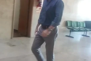 Viaje de Adorni a Punta del Este: el testigo declaró que el traslado lo pagó el periodista de la TV Pública