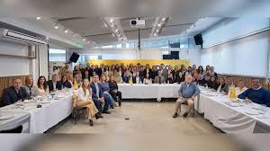 Macri reunió a legisladores provinciales del PRO y exbuzos violeta