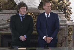 Javier Milei encabezó una nueva reunión de equipo, la primera con Santilli como jefe de Gabinete